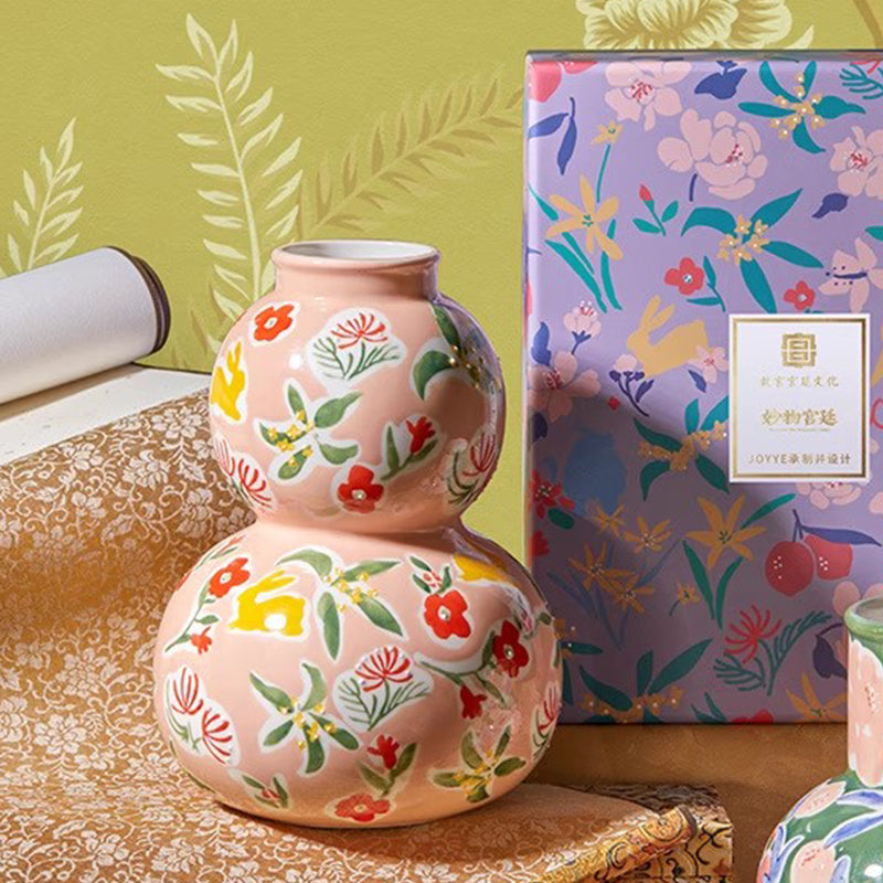 Gourd-Shaped Porcelain Vase