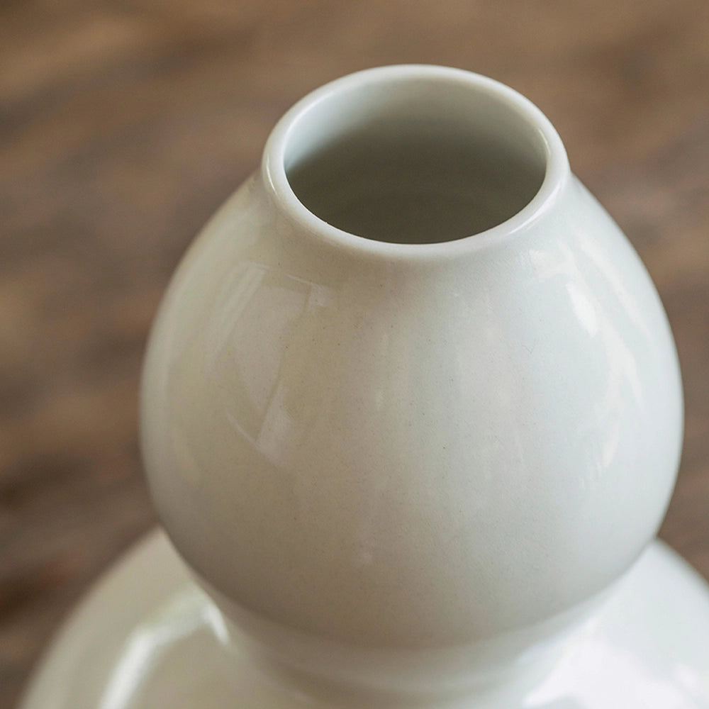 Handmade White Ceramic Gourd Vase | Smooth Glaze Minimalist Home Decor